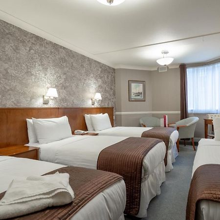The Clarendon Hotel Blackheath Bagian luar foto