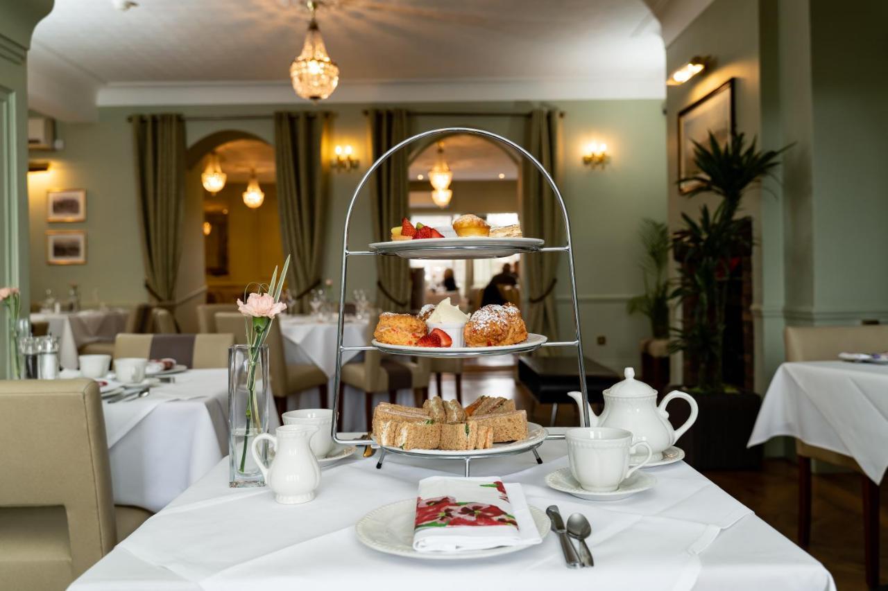The Clarendon Hotel Blackheath Bagian luar foto