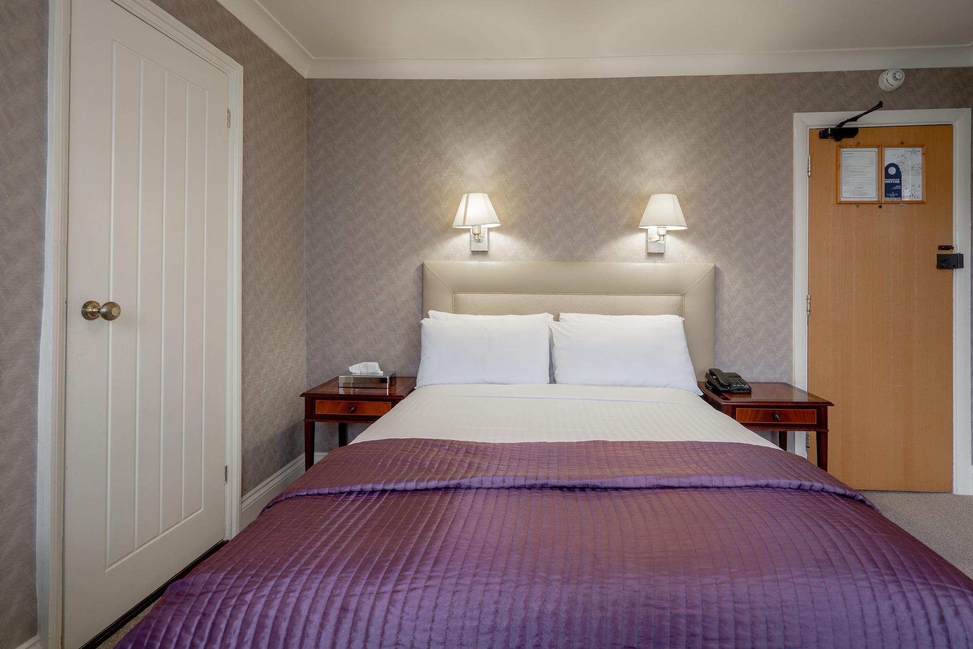 The Clarendon Hotel Blackheath Bagian luar foto
