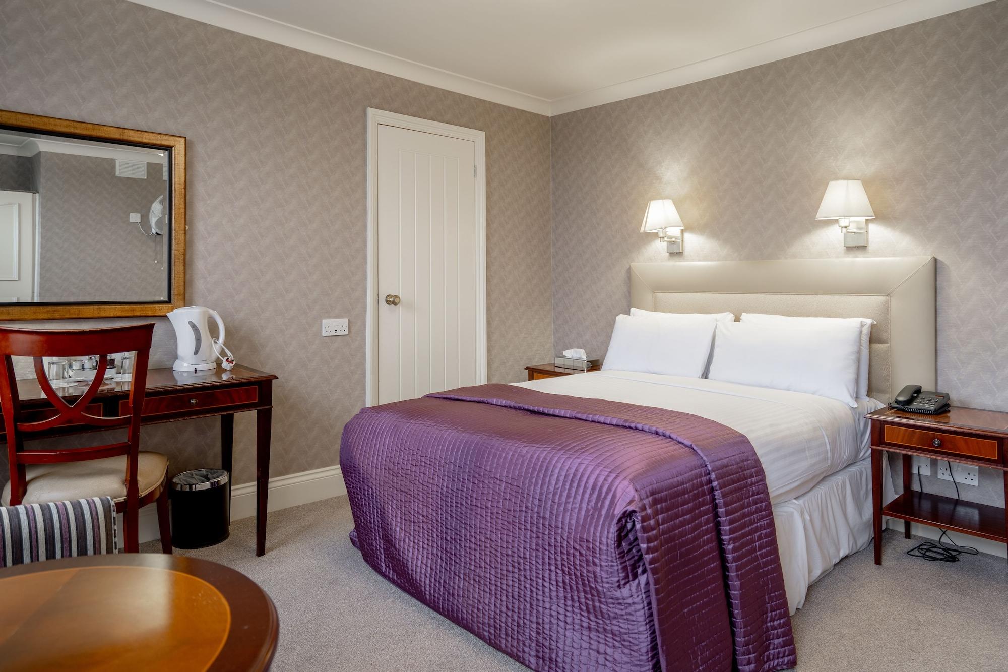 The Clarendon Hotel Blackheath Bagian luar foto