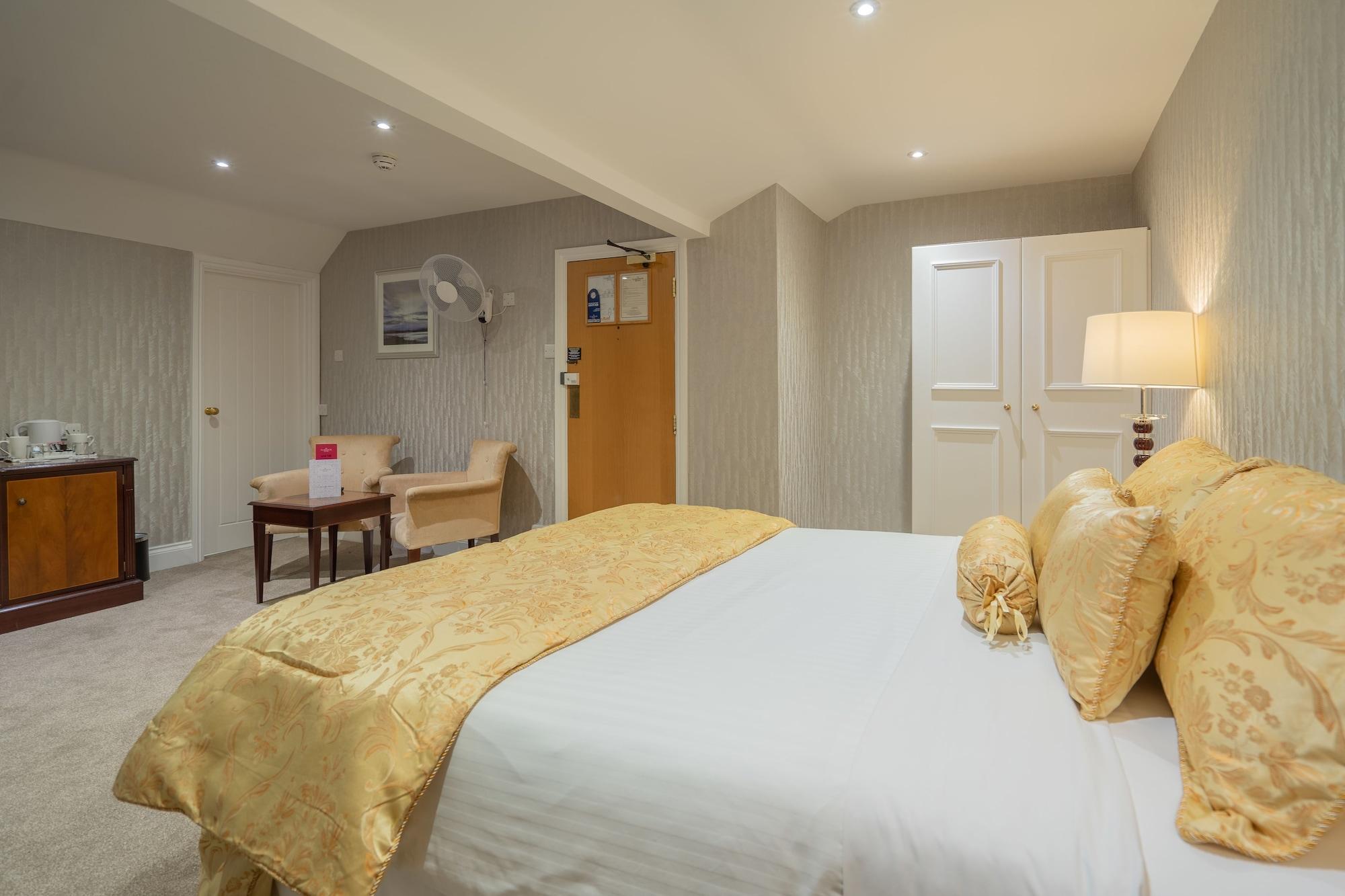 The Clarendon Hotel Blackheath Bagian luar foto