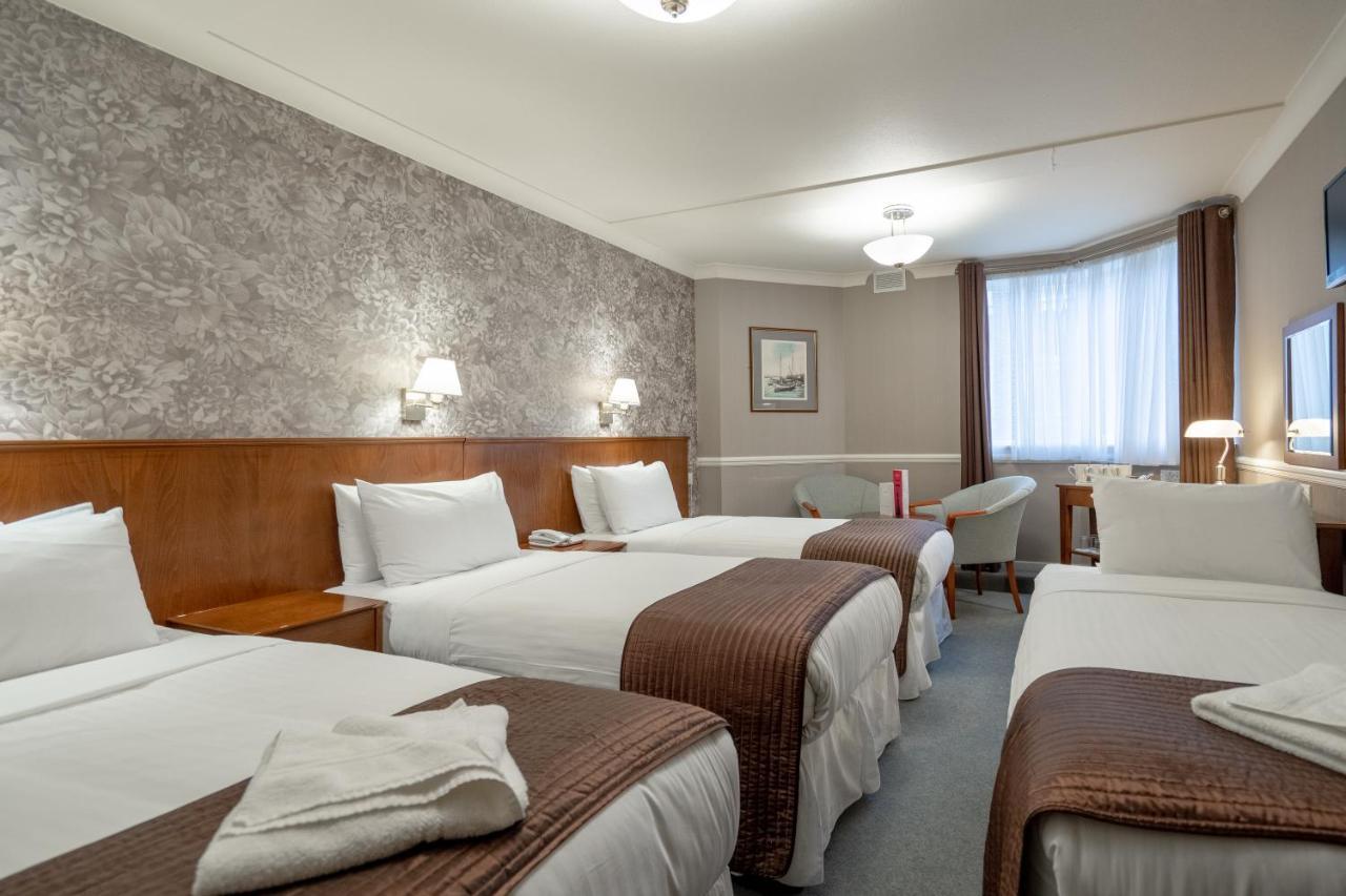 The Clarendon Hotel Blackheath Bagian luar foto